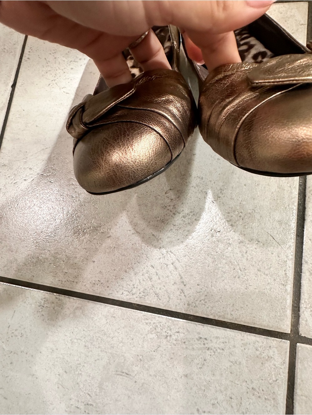 Born Metallic Gold Knot Ballet Flats - Women's Leather Size 7 Comfort Shoes - Picture 7 of 12